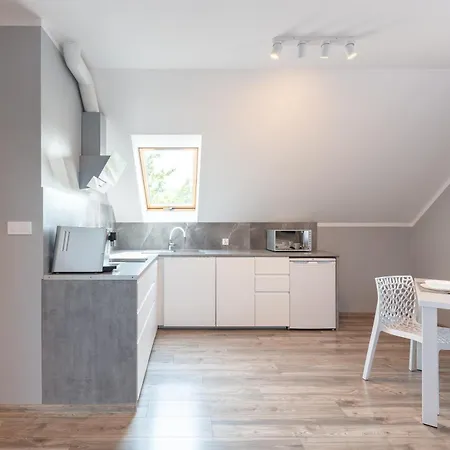 Apartmán #4 B2 Z Basenem I Strefa Sosnówka